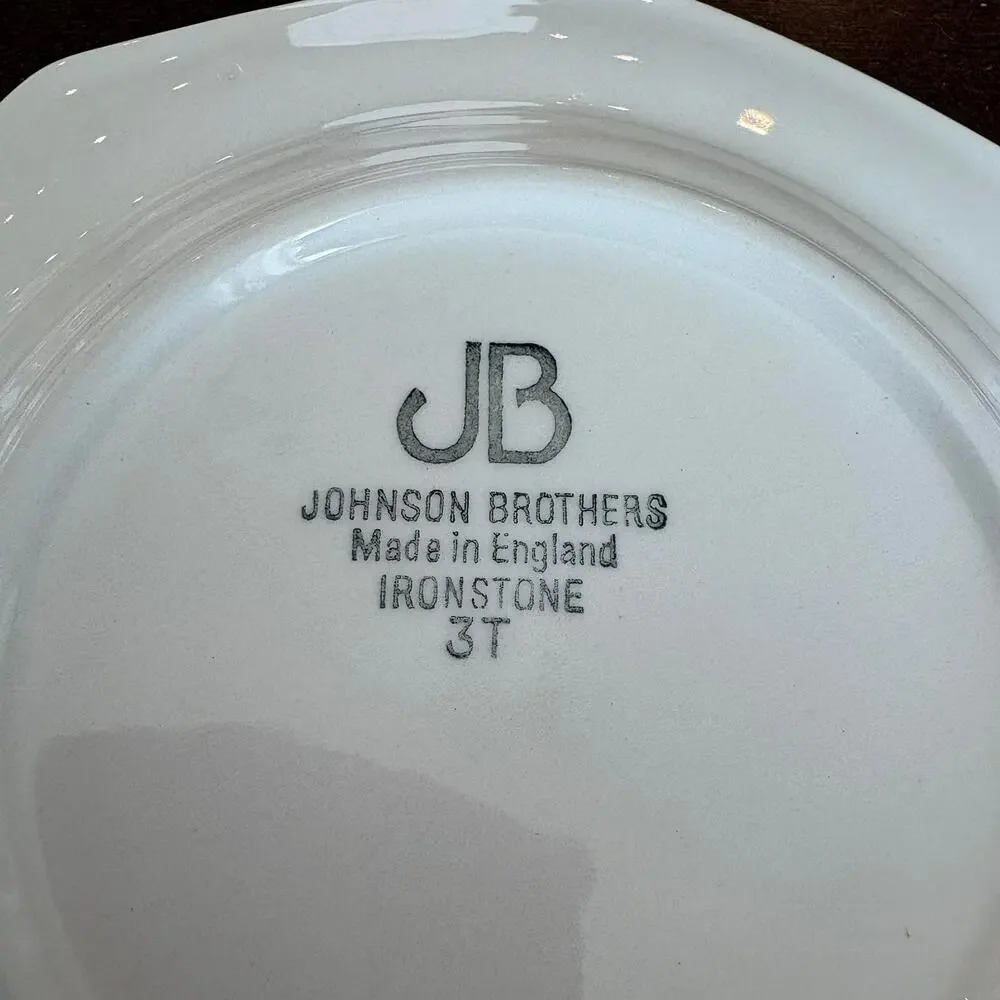 Johnson Brothers Ironstone Octagonal Bread Plates Set 6 White England 6”